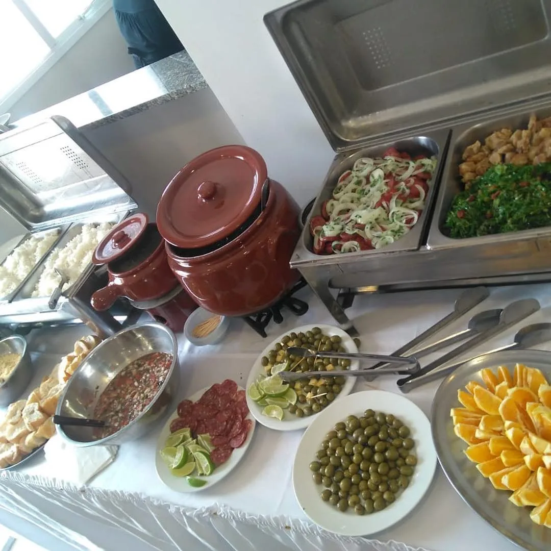 Feijoada Premium Pocket — buffet completo em Balneário Camboriú