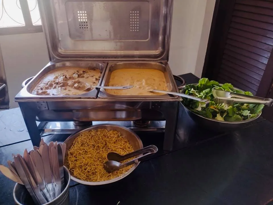 Strogonoff Pocket — buffet completo em Balneário Camboriú